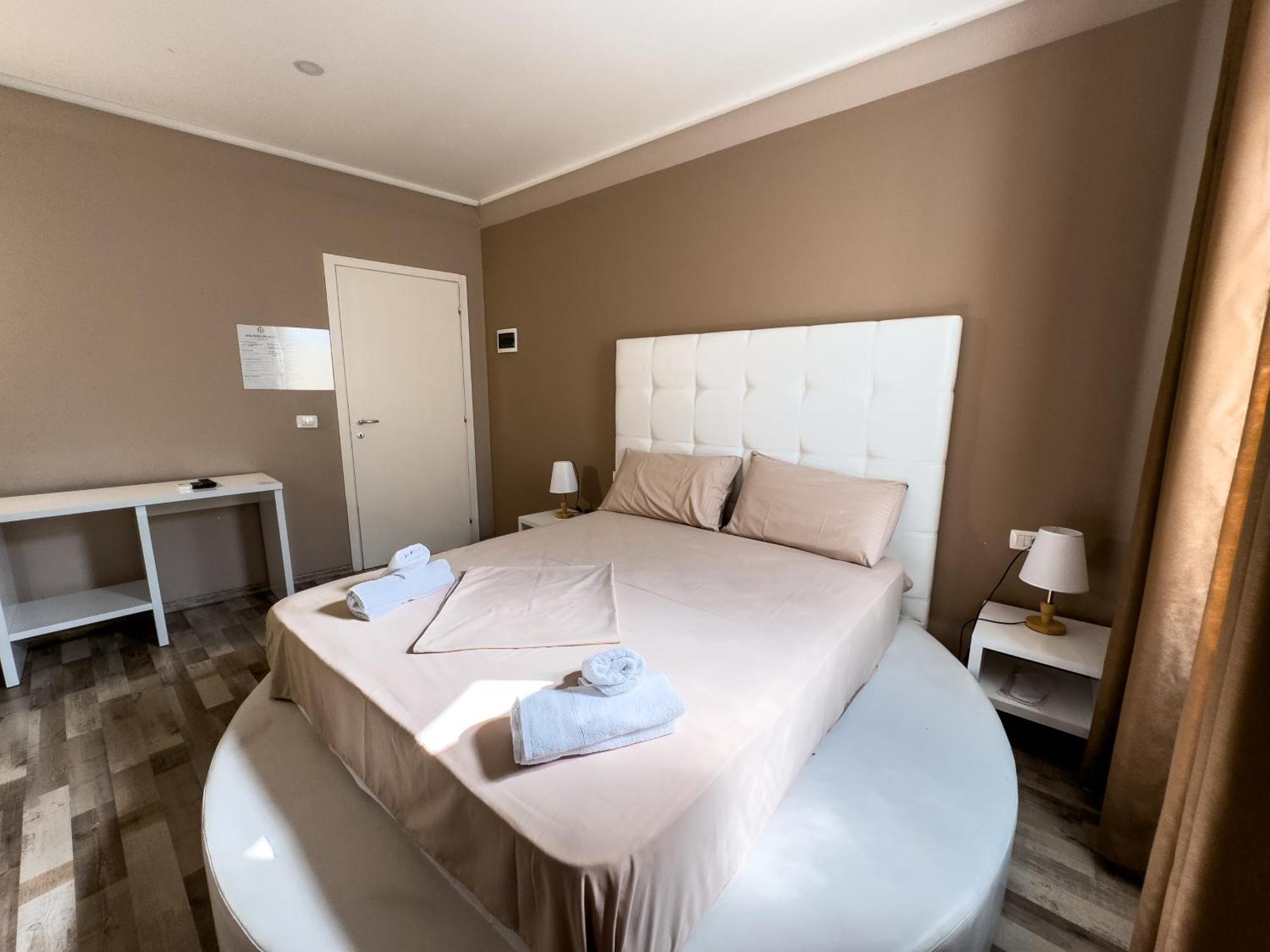 Shkodra Budget Hotel Exteriér fotografie