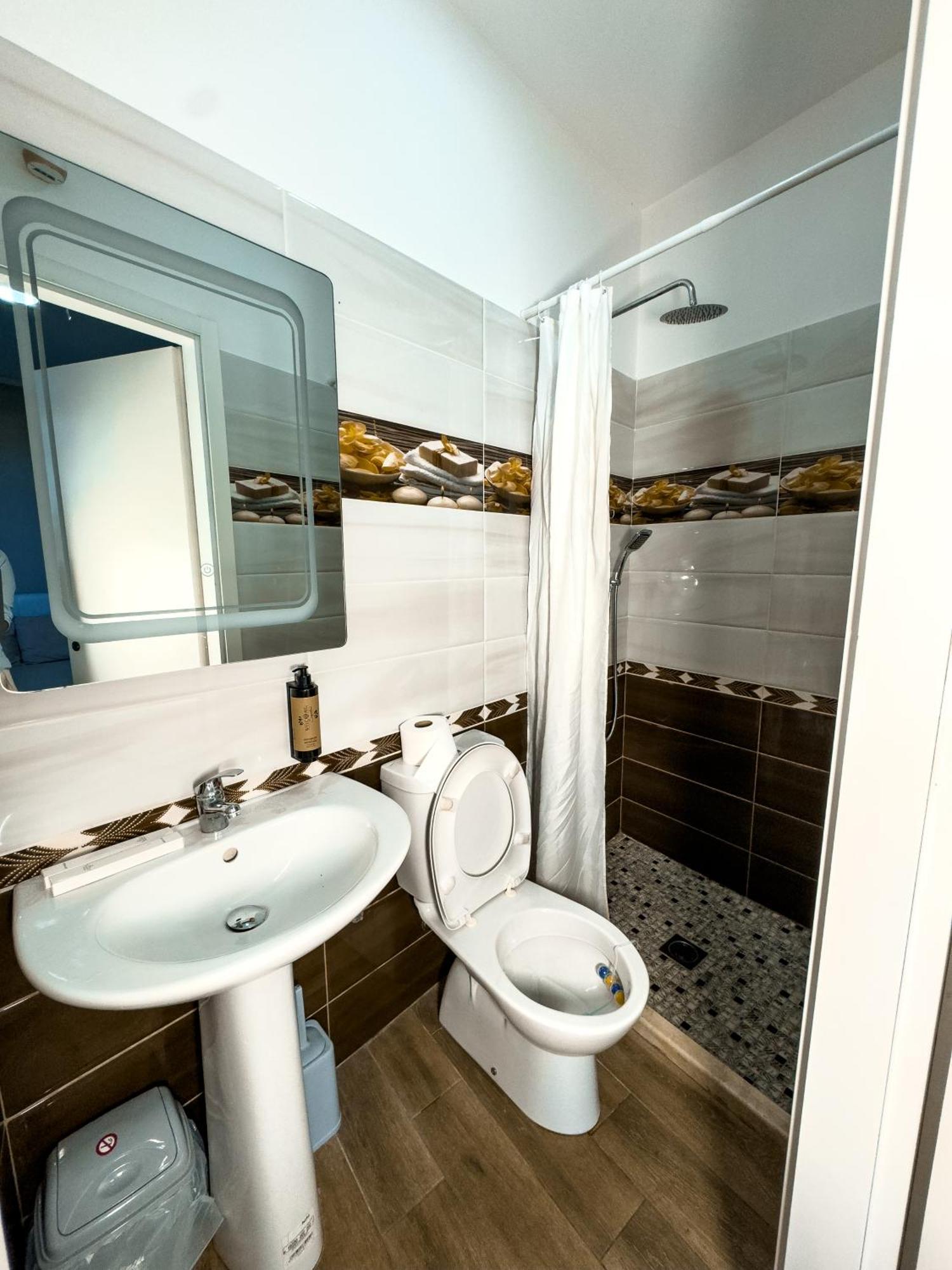 Shkodra Budget Hotel Exteriér fotografie